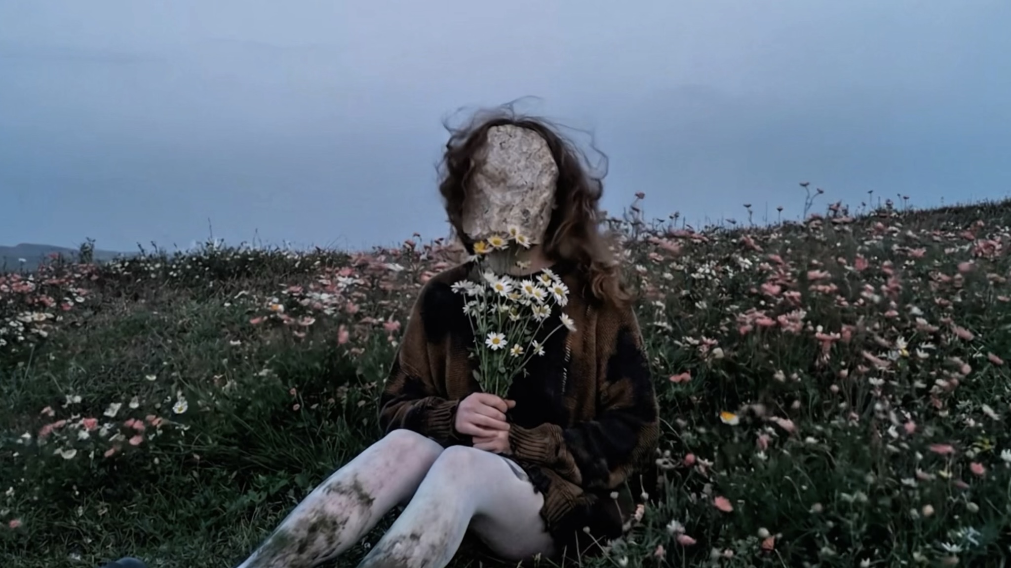  YASAMIN AHARIPOUR            